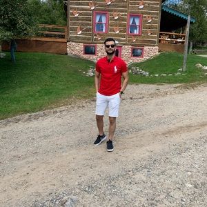 Meet your Posher, Ali